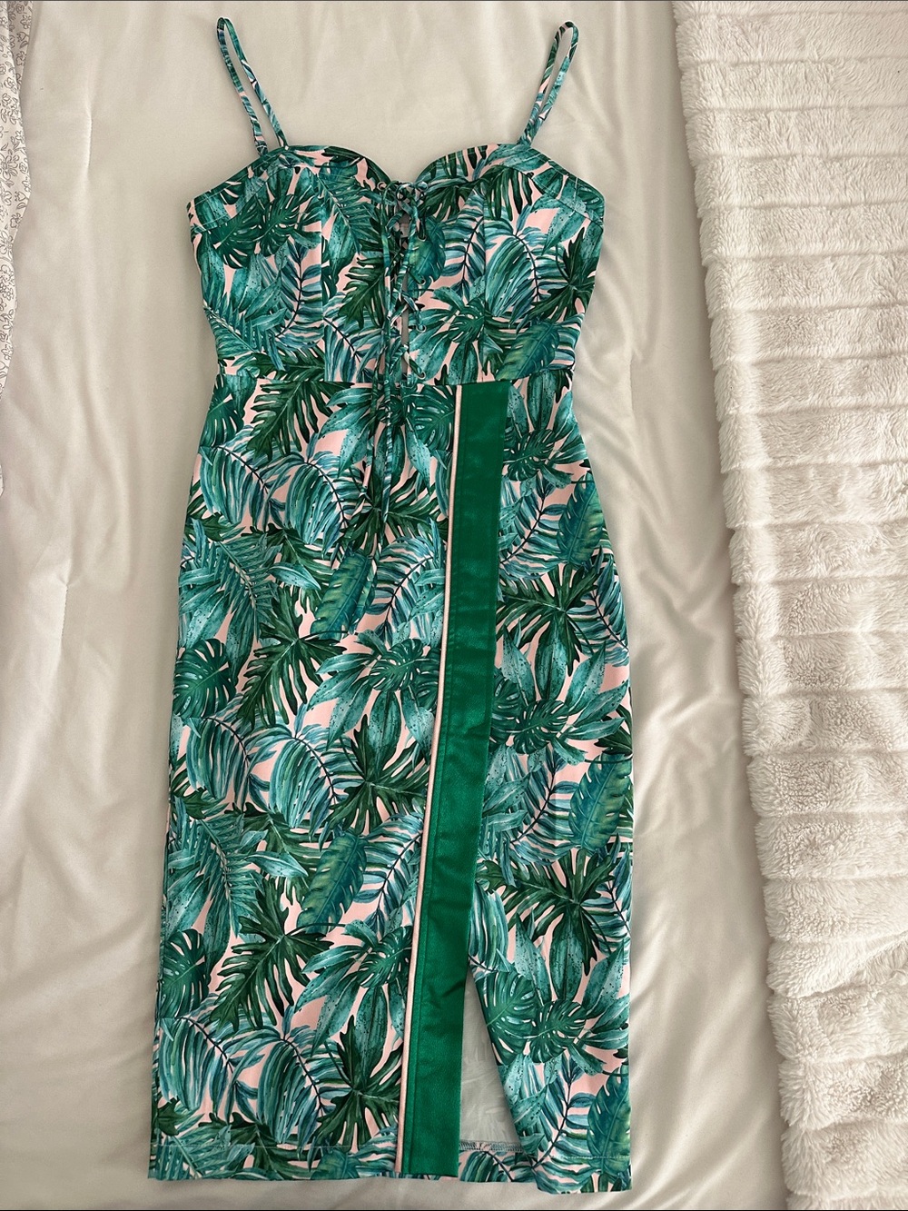 Fashion Nova Green Tropical Leaf Print Midi Dress with Front Zip Panel